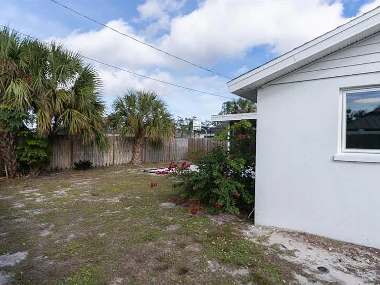 2233 Michele Dr — Photo 13
