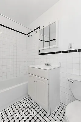 Rented by REAL New York | media 3