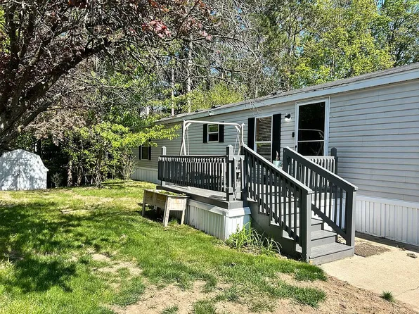 5741 Arbutus St, Kalamazoo, MI 49009