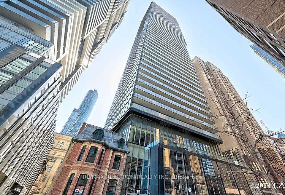 2nd image of 15 Grenville St #3303