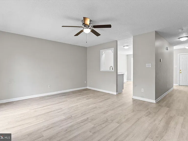 229 Sherando Cir — Photo 16