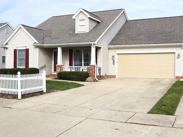 105 Beacon Point Pkwy S, Flushing, MI 48433