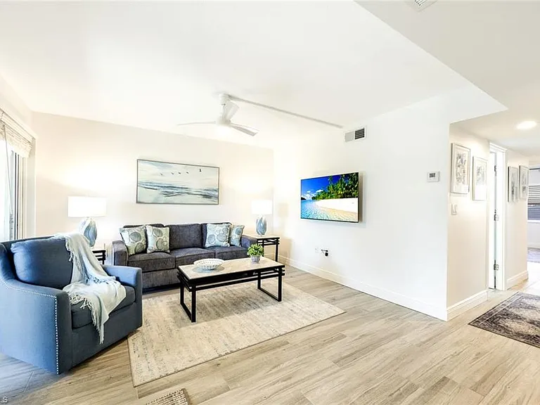 3200 Gulf Shore Blvd N #112 — Photo 5
