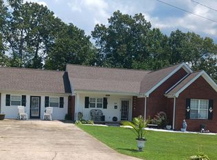 114 Laveta Ln, Camden, TN 38320