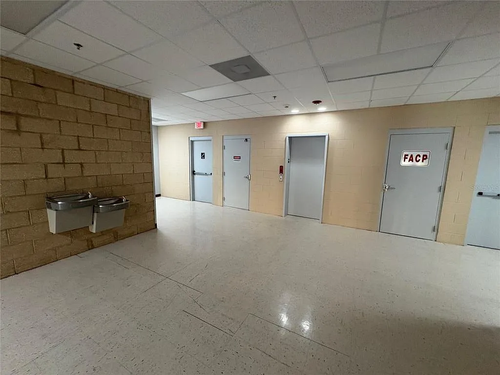 13250 N 56th St Unit 103 — Photo 3