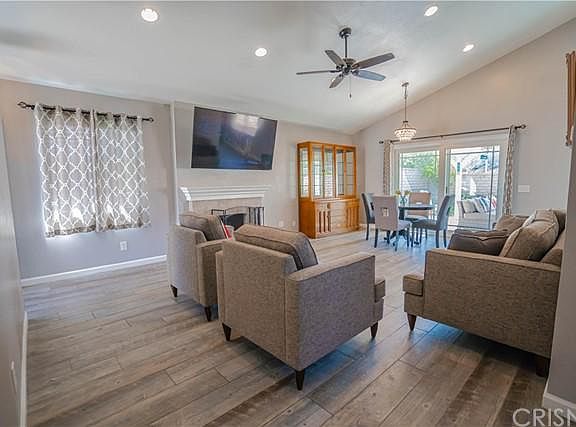 3rd image of 15902 Rosehaven Ln