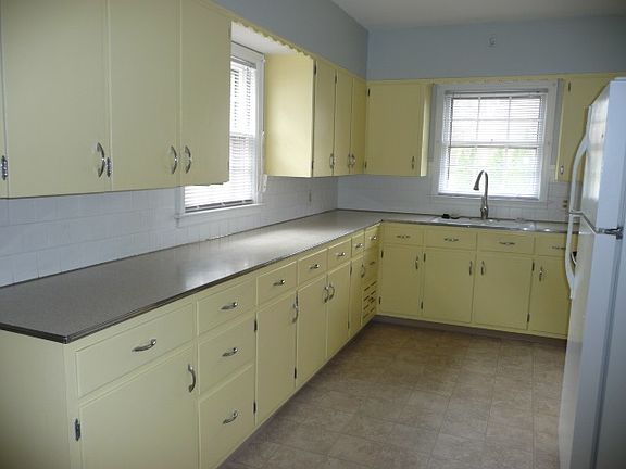 4th image of 2512 N 10th St