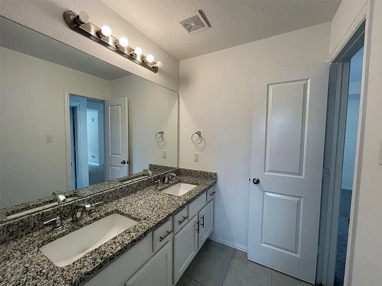 308 Tangle Birch Ct — Photo 20