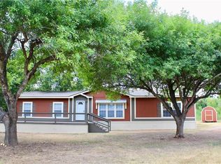 132 Bateman Rd, Red Rock, TX 78662