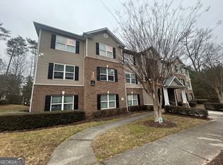 8104 Fairington Ridge Cir, Lithonia, GA 30038