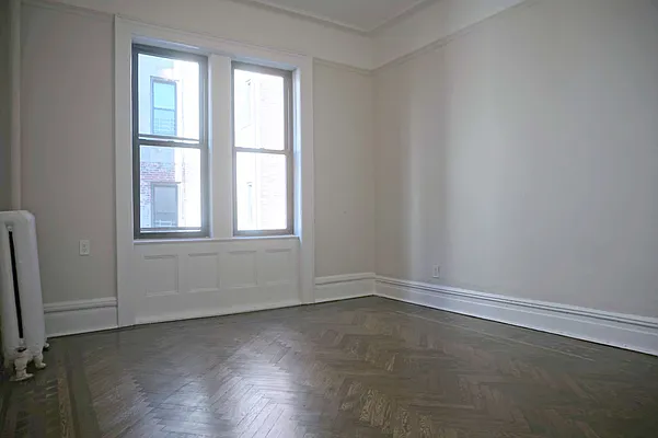 Rented by Metropolitan Equities | media 9