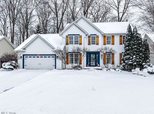 1110 Woodglen Cir, Medina, OH