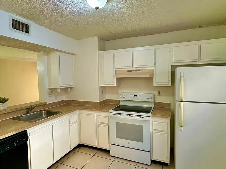 12165 Royal Palm Blvd #3C — Photo 2