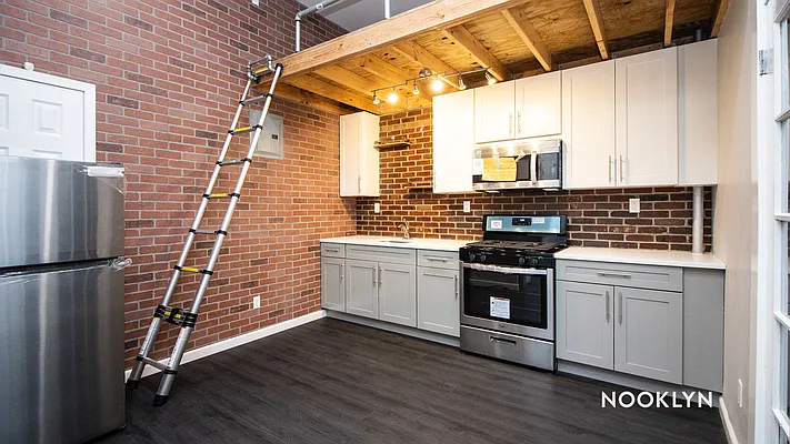 Rented by Nooklyn NYC LLC | media 22