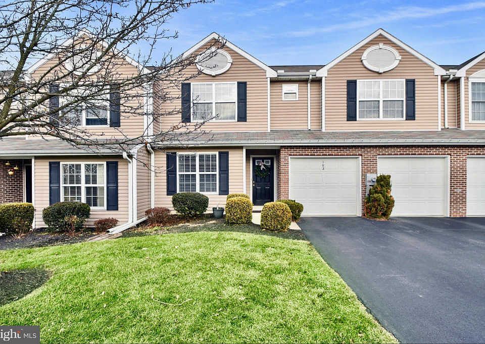 1st image of 102 Peregrine Ln