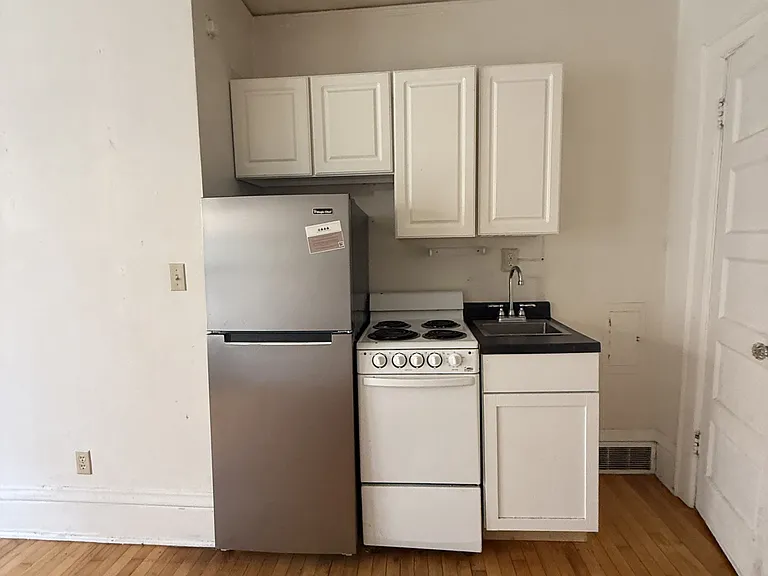 622 Howard Pl — Photo 6