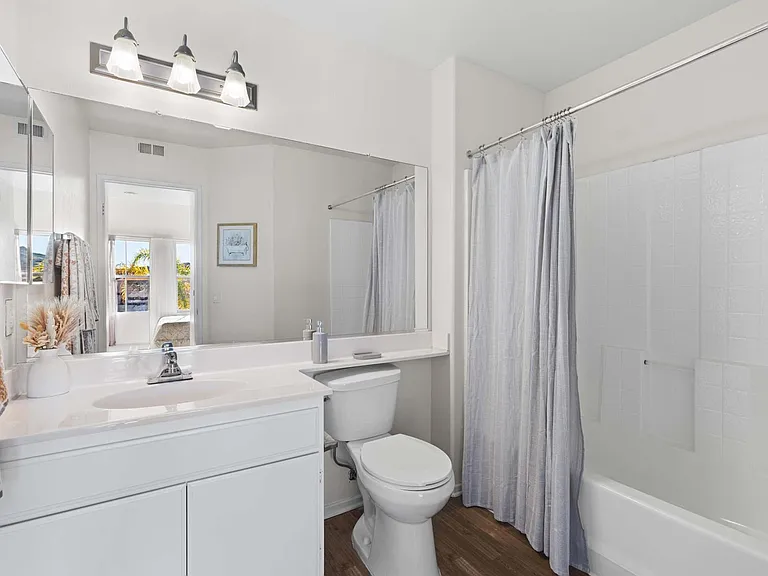 River Ranch Townhomes & Apartments — Photo 96