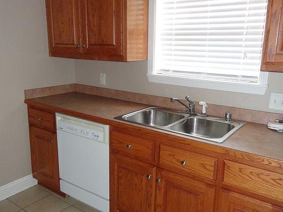 4th image of 304 Audley Bolton Dr