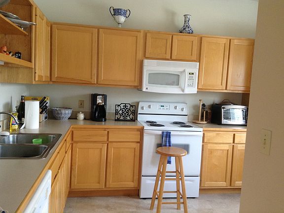 4th image of 3419 E Covenanter Dr