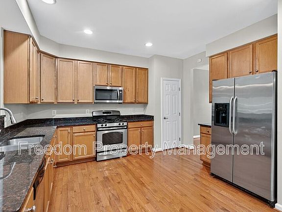 3rd image of 7629 Hamelin Ln