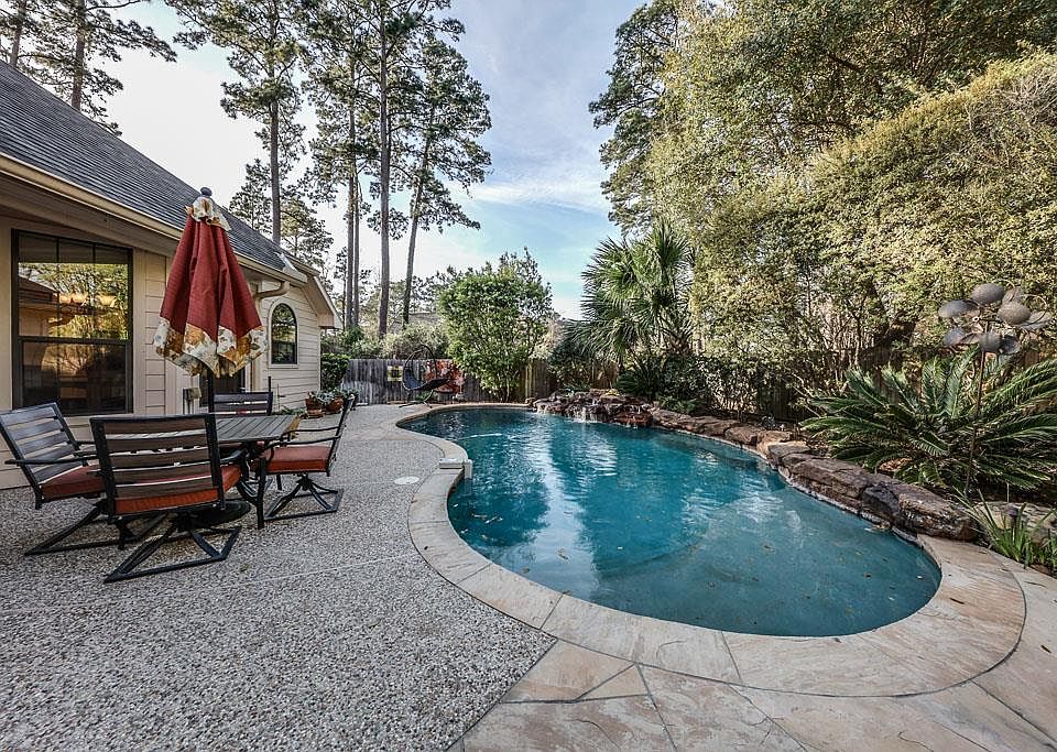1st image of 3054 Lake Island Dr