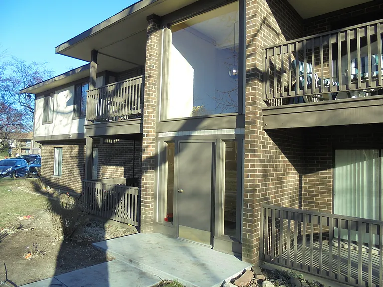 566 Somerset Ln #2 — Photo 6