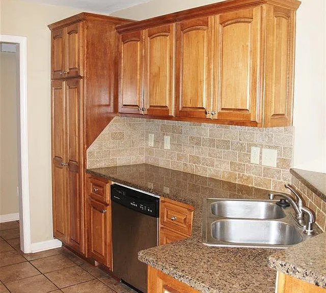 5504 Aviator Dr — Photo 4