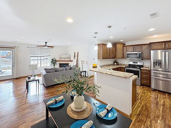 5th image of 420 E Franklin St APT 104