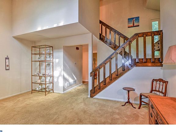 4th image of 388 Brookwood Dr