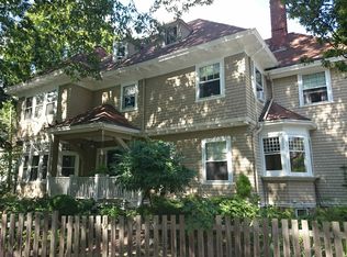 19 Waverly St, Brookline, MA 02445