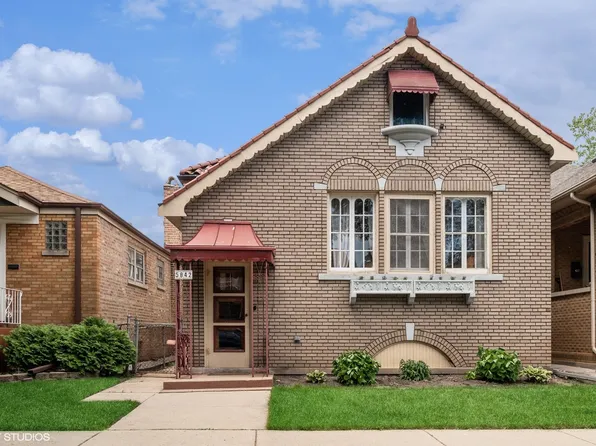 5842 N Fairfield Ave, Chicago, IL 60659