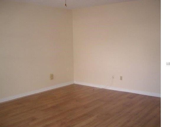 5th image of 1808 Foxhunt Dr Unit B