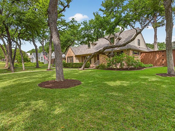 4th image of 6811 Bradbury Ln