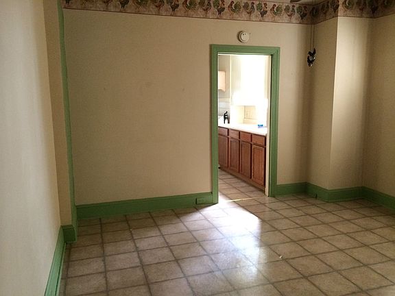 3rd image of 51 N Eberts Ln
