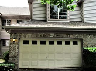 1596 N Saint Marks Pl #1596, Palatine, IL 60067