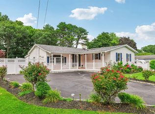 39 Halliday Rd, Coram, NY 11727