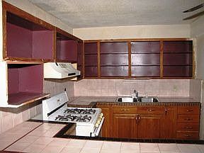 5th image of 1305 Hickory Ave