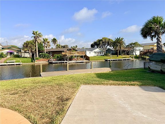 5th image of 101 Caribbean Dr #11
