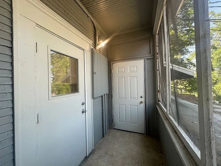 1204 West 8th — Photo 10