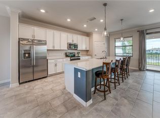 2373 Anguilla Dr #201, Naples, FL 34120