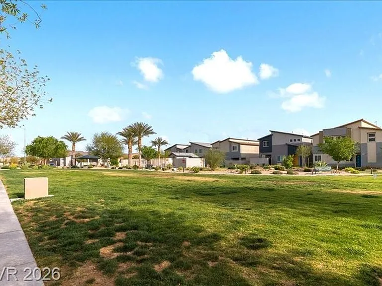 7461 Opal Star St — Photo 63