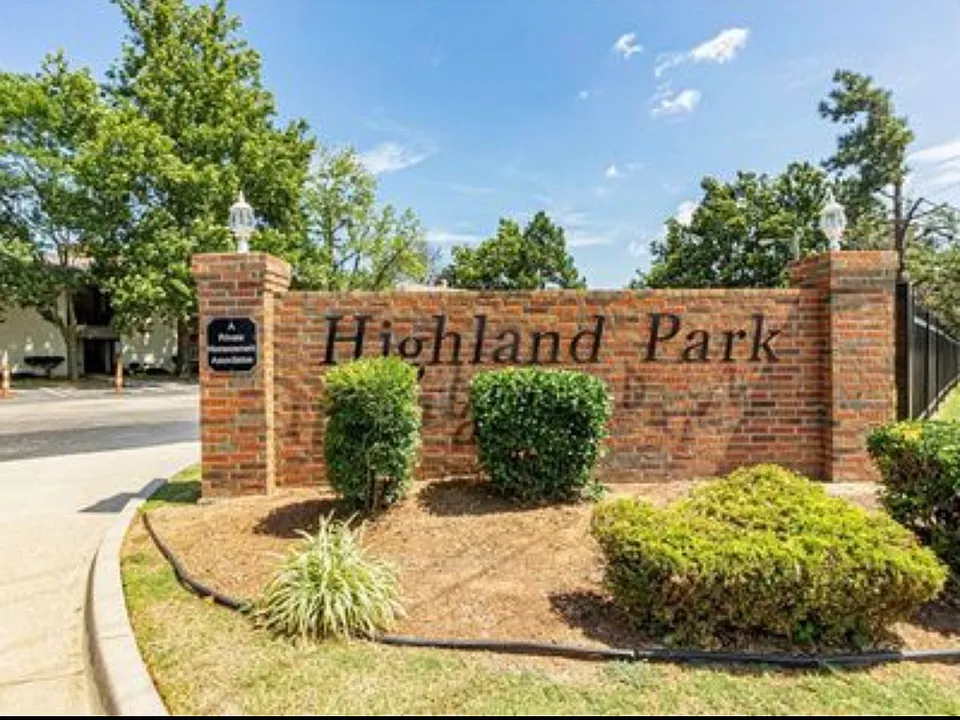 1823 E Lindsey St #4