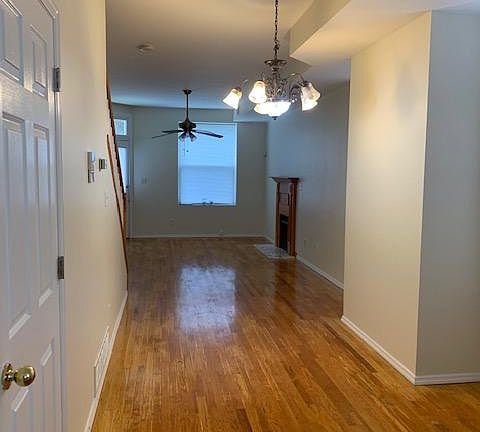 2nd image of 4647 Virginia Ave