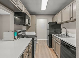 Valencia Plaza Apartments, Fort Worth, TX 76120