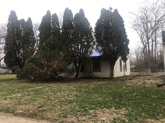 2nd image of 440 Rosewood Ave