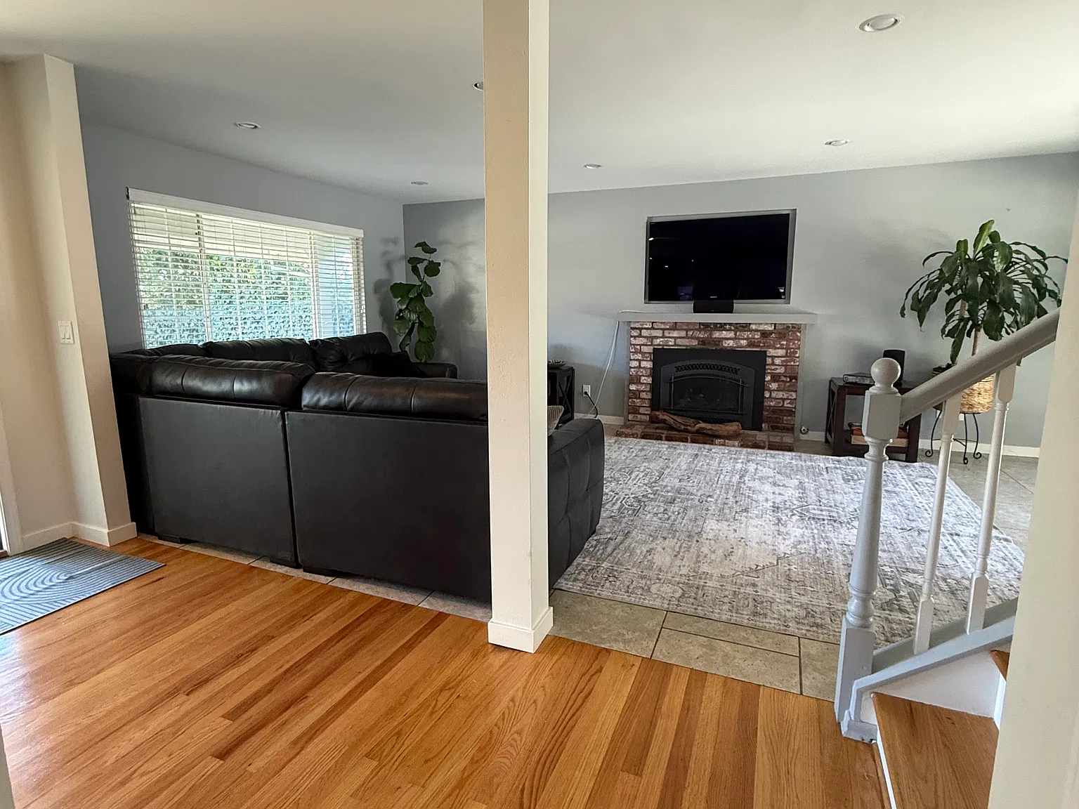 4 bed, 2.5 bath, 2150 sqft, $5,500 — Photo 3
