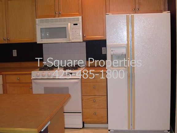 3rd image of 16203 NE 90th Ct
