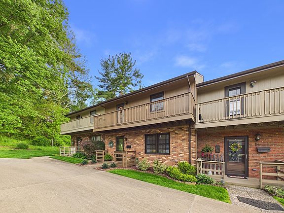 4th image of 100 Stone Church Rd., Unit F