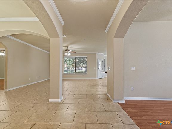 4th image of 1005 Fort Davis St