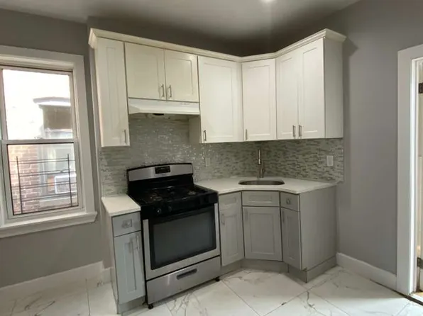 114 Maple St #3L, Yonkers, NY 10701